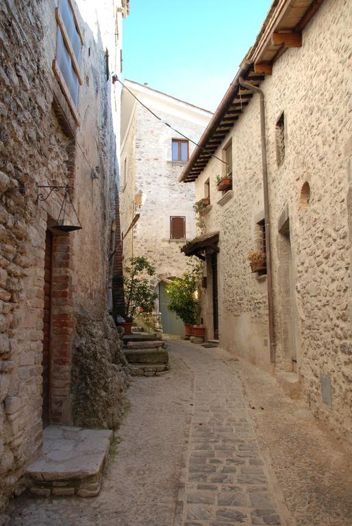 Il Paradiso Nel Borgo Arrone Eksteriør billede