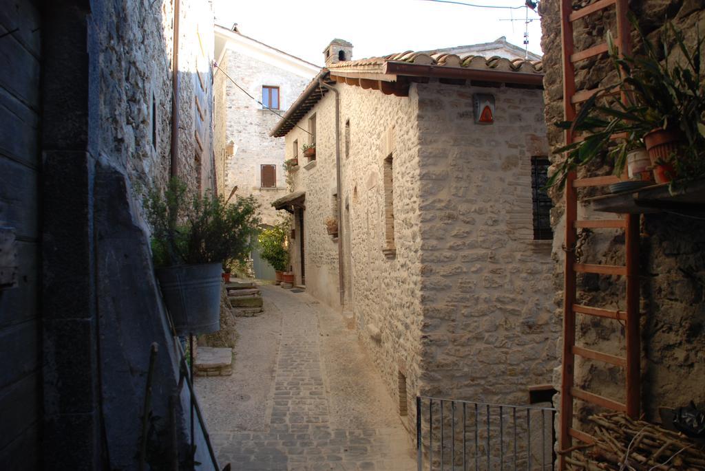 Il Paradiso Nel Borgo Arrone Eksteriør billede